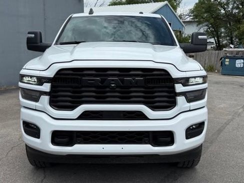 Used 2025 RAM 2500 Big Horn AWD/4WD image 2