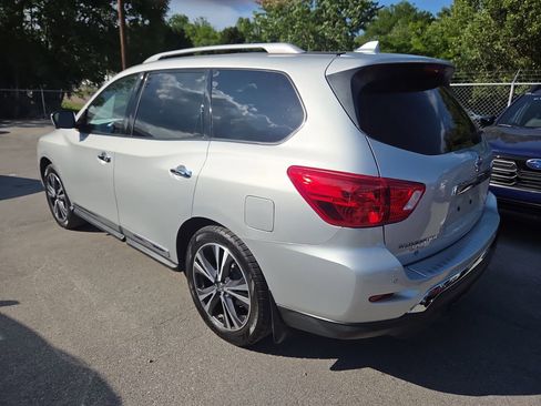 Used 2020 Nissan Pathfinder Platinum w/ Cargo Package AWD/4WD image 6