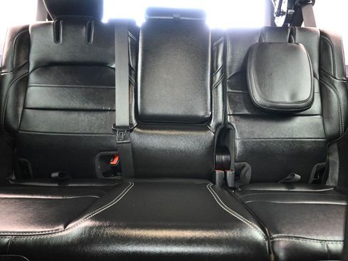 Used 2021 Jeep Wrangler Unlimited Sahara w/ Cold Weather Group image 28