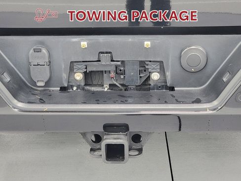 Used 2019 Chevrolet Silverado 1500 High Country w/ Technology Package image 42