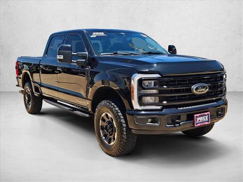 Used 2023 Ford F250 Lariat w/ Lariat Ultimate Package AWD/4WD image 3