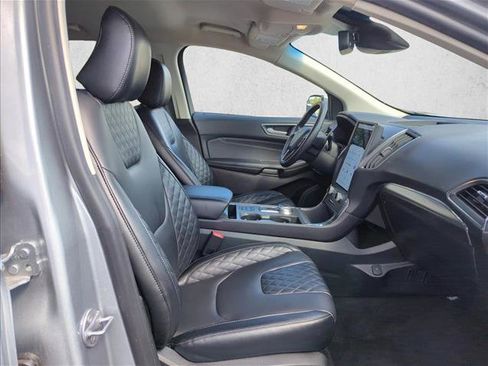 Used 2024 Ford Edge Titanium image 22