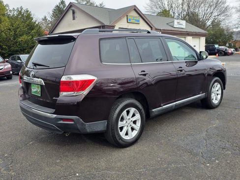 Used 2013 Toyota Highlander Plus image 7
