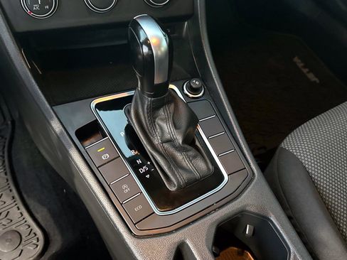 Used 2021 Volkswagen Jetta S image 21