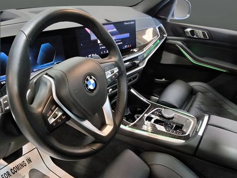 Used 2025 BMW X5 xDrive40i w/ Premium Package AWD/4WD image 13