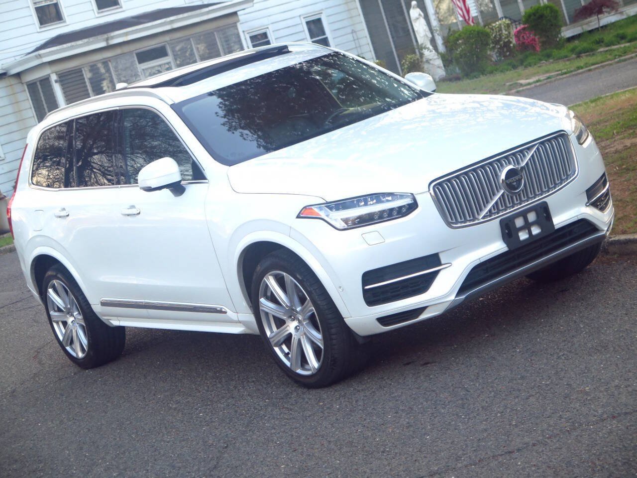 Used 2017 Volvo XC90 T8 Inscription w/ Luxury Package AWD/4WD image 23