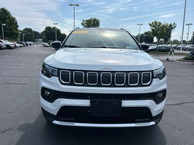Used 2022 Jeep Compass Limited AWD/4WD image 2
