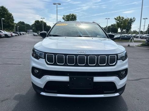 Used 2022 Jeep Compass Limited AWD/4WD image 2