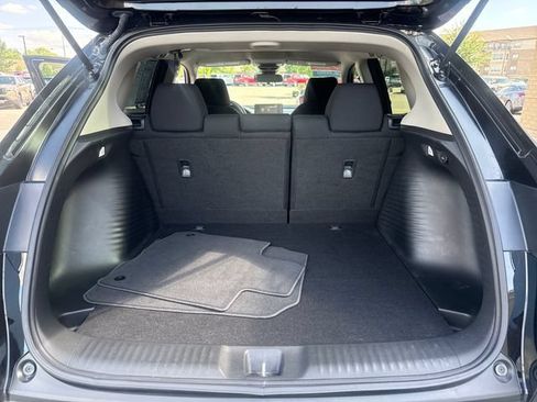 Certified 2025 Honda HR-V LX image 17