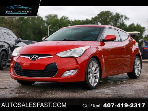 Used 2013 Hyundai Veloster w/ Style Pkg FWD image 1