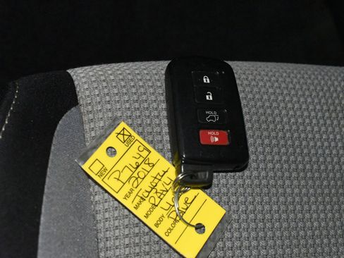 Used 2018 Toyota RAV4 XLE image 97