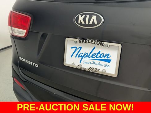 Used 2016 Kia Sorento EX AWD/4WD image 7