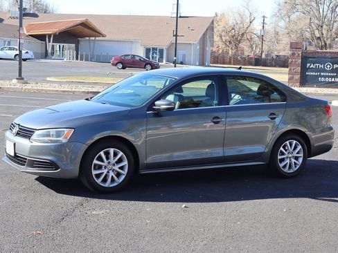 Used 2013 Volkswagen Jetta SE image 10