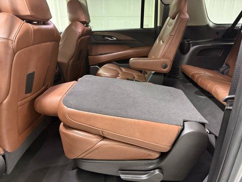 Used 2020 Cadillac Escalade ESV Premium Luxury AWD/4WD image 41