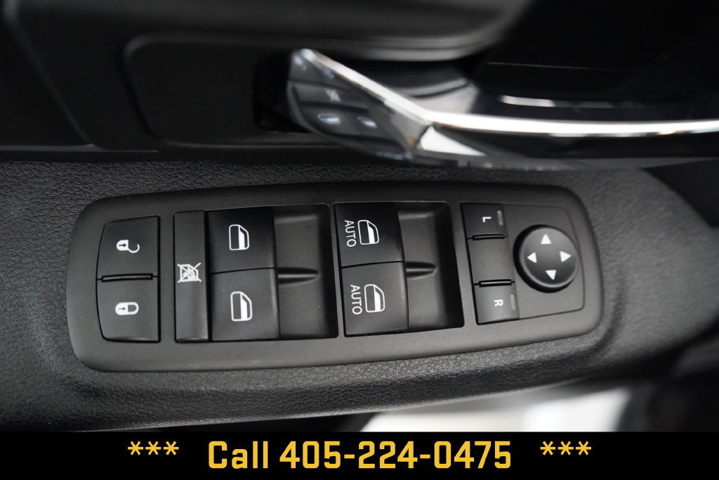 Used 2024 RAM 1500 Warlock RWD image 27