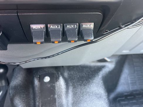 Used 2016 Ford F250 XL w/ Power Equipment Group AWD/4WD image 20