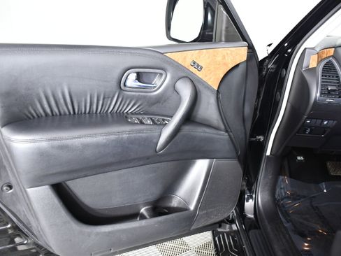 Used 2022 Nissan Armada SL w/ Captain's Chairs Package AWD/4WD image 41