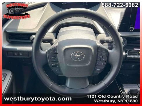 Used 2023 Toyota Prius LE AWD/4WD image 15