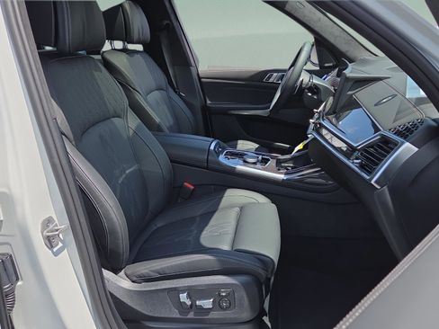 New 2026 BMW X7 M60i w/ Climate Comfort Package AWD/4WD image 18