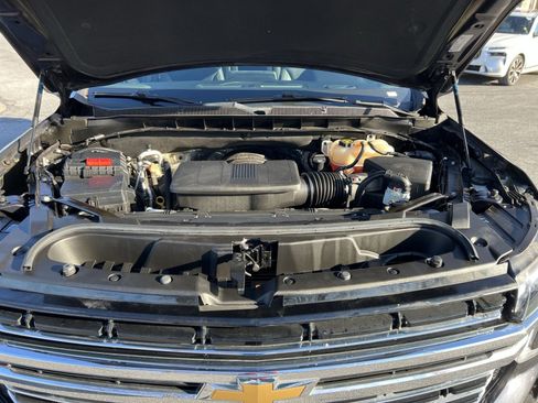 Used 2023 Chevrolet Tahoe LT w/ Luxury Package image 29