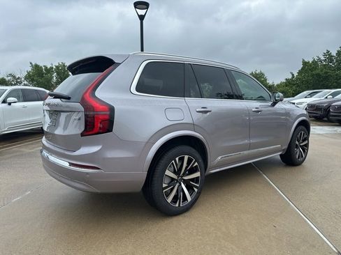 New 2026 Volvo XC90 B5 Core w/ Protection Package image 7