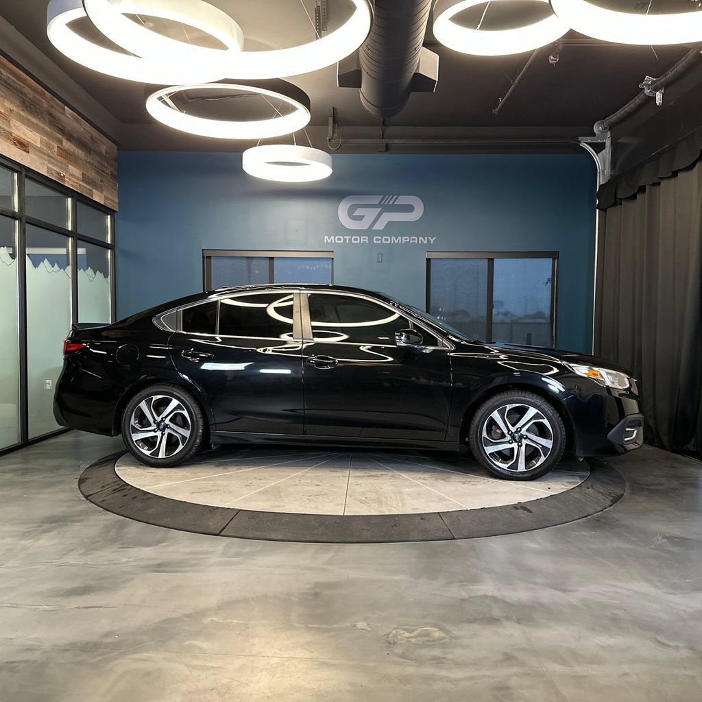 Used 2022 Subaru Legacy Limited AWD/4WD image 2