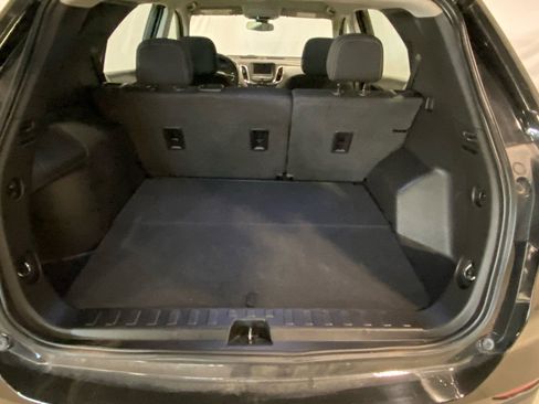 Used 2021 Chevrolet Equinox LS image 22
