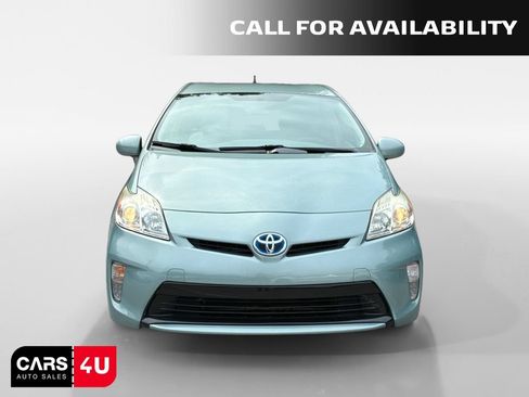 Used 2015 Toyota Prius Two FWD image 2