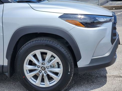 New 2026 Toyota Corolla Cross LE FWD image 6