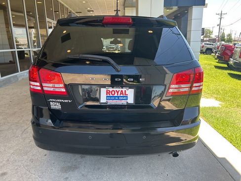 Used 2020 Dodge Journey SE w/ SE Popular Equipment Group FWD image 6