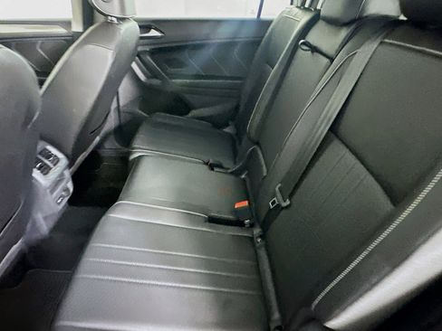 Used 2022 Volkswagen Tiguan SE image 27