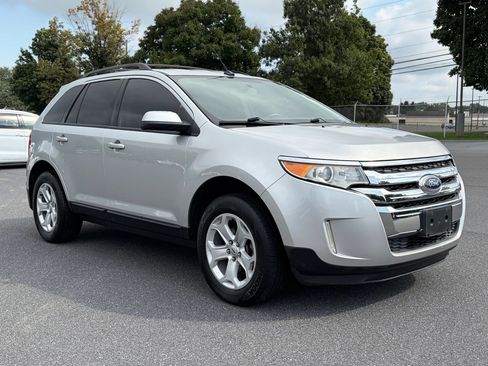 Used 2014 Ford Edge SEL w/ Equipment Group 205A AWD/4WD image 3