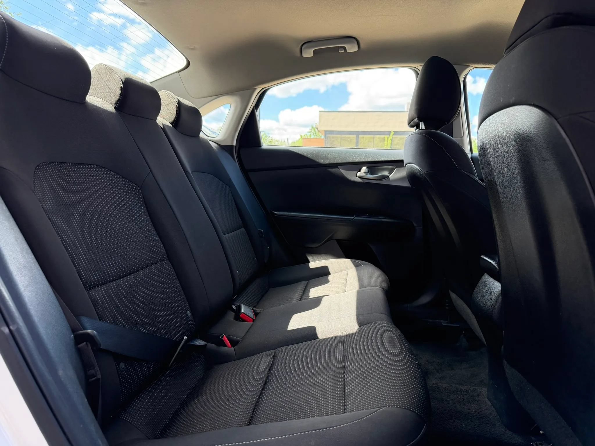 Used 2020 Kia Forte LXS FWD image 14