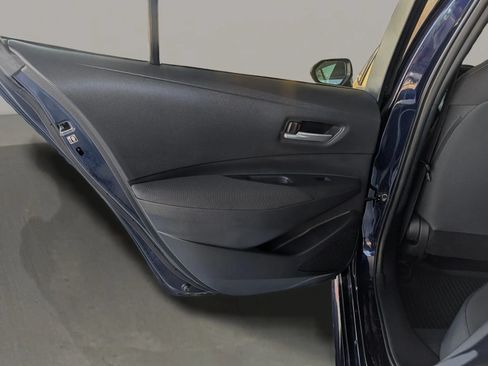 Used 2021 Toyota Corolla LE FWD image 18
