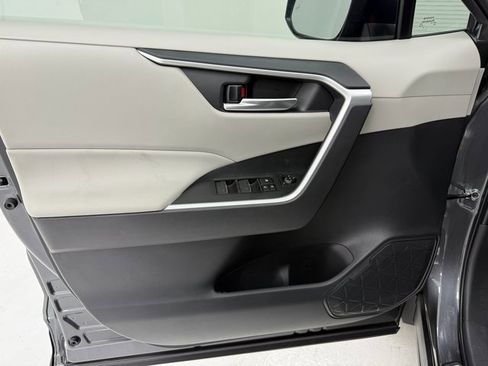 New 2025 Toyota RAV4 XLE w/ Convenience Package image 29