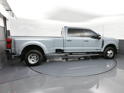 Used 2024 Ford F350 Lariat w/ Chrome Package image 29