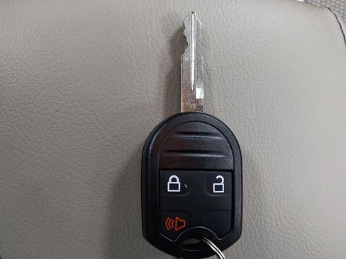 Used 2014 Ford Edge SEL FWD image 32