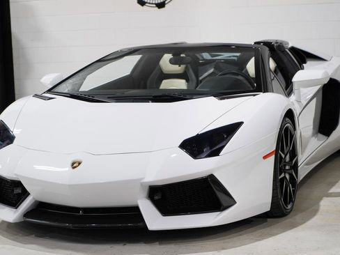 Used 2014 Lamborghini Aventador LP 700-4 image 31