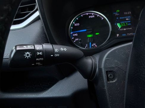 Used 2020 Toyota RAV4 XLE w/ Convenience Package AWD/4WD image 37