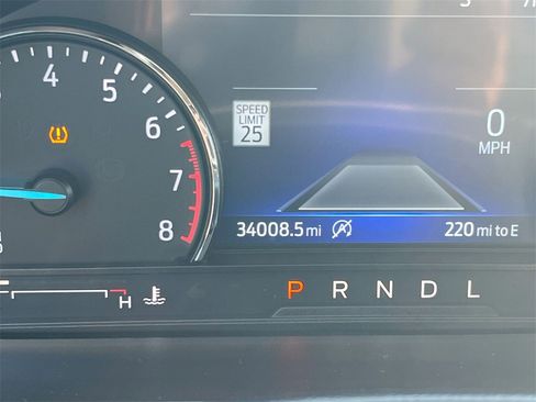 Used 2023 Ford Explorer Limited image 12