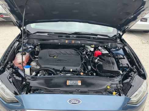 Used 2018 Ford Fusion SE w/ Fusion SE Technology Package image 35