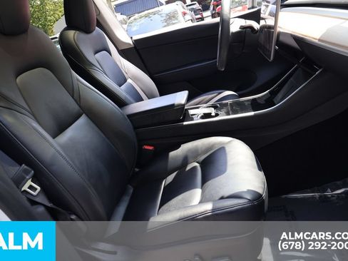 Used 2021 Tesla Model Y Long Range AWD/4WD image 26