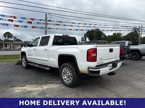 Used 2015 GMC Sierra 2500 Denali w/ Duramax Plus Package AWD/4WD image 5