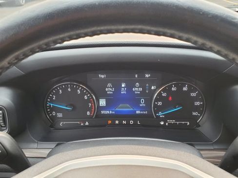 Used 2022 Ford Explorer Limited w/ Equipment Group 301A AWD/4WD image 29