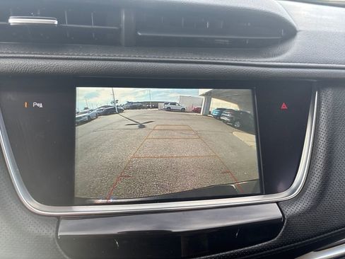 Used 2018 Cadillac XT5 Luxury w/ Driver Awareness Package image 26