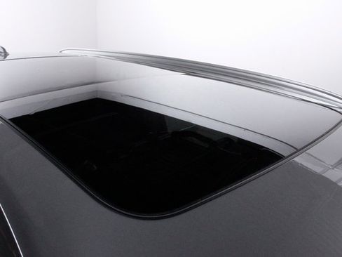 Certified 2025 Volvo XC90 B6 Plus image 37