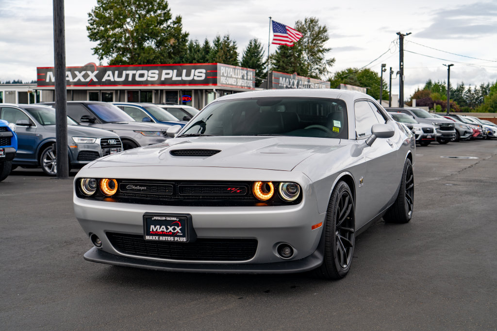Used 2021 Dodge Challenger R/T Scat Pack RWD image 4