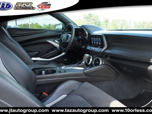 Used 2020 Chevrolet Camaro SS RWD image 15