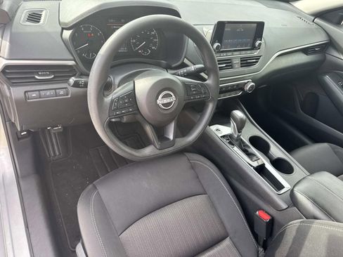 Used 2024 Nissan Altima 2.5 S image 17