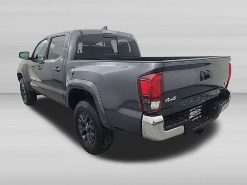 Used 2023 Toyota Tacoma SR5 AWD/4WD image 8